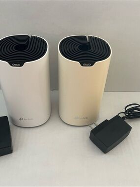 TP-Link Deco AC1200 Wi‑Fi Mesh Units in White and Black